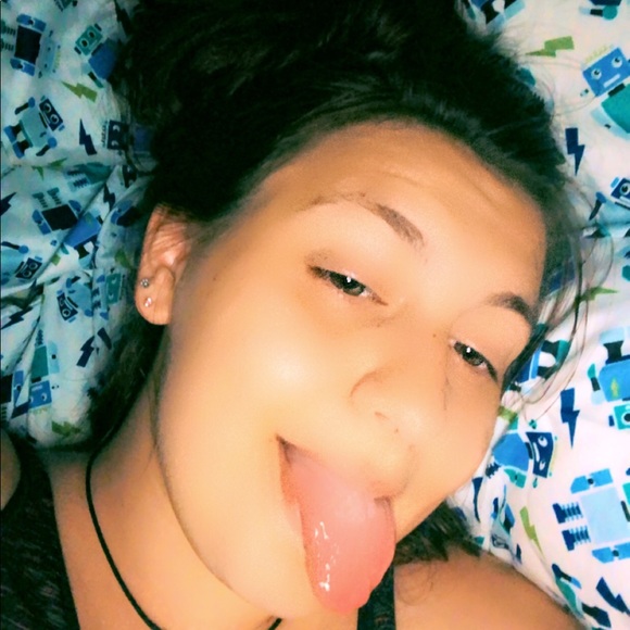 Meet your Posher, Kimberly - Picture 1 of 1